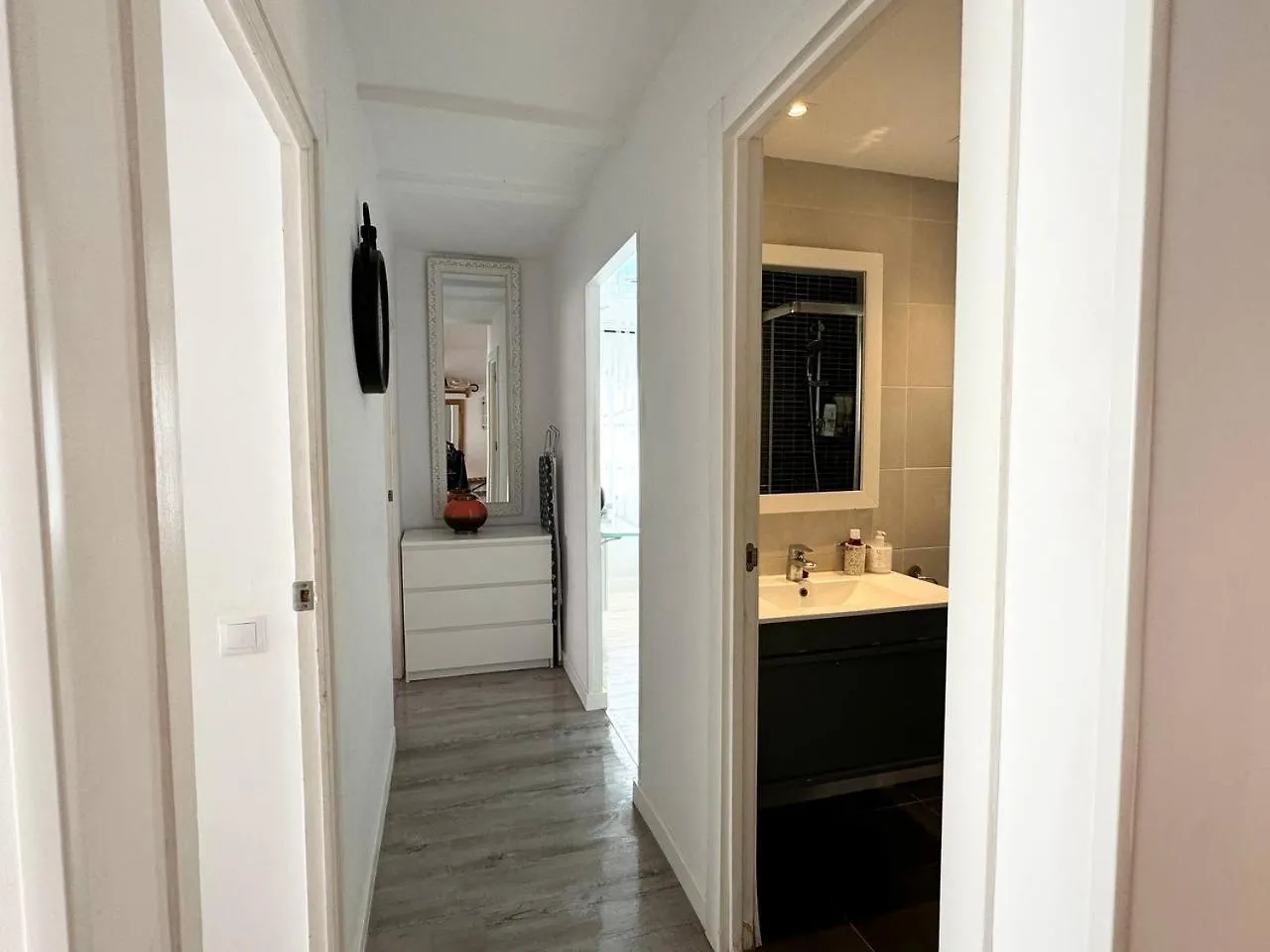 Apartsalou Priorat 0*, Salou